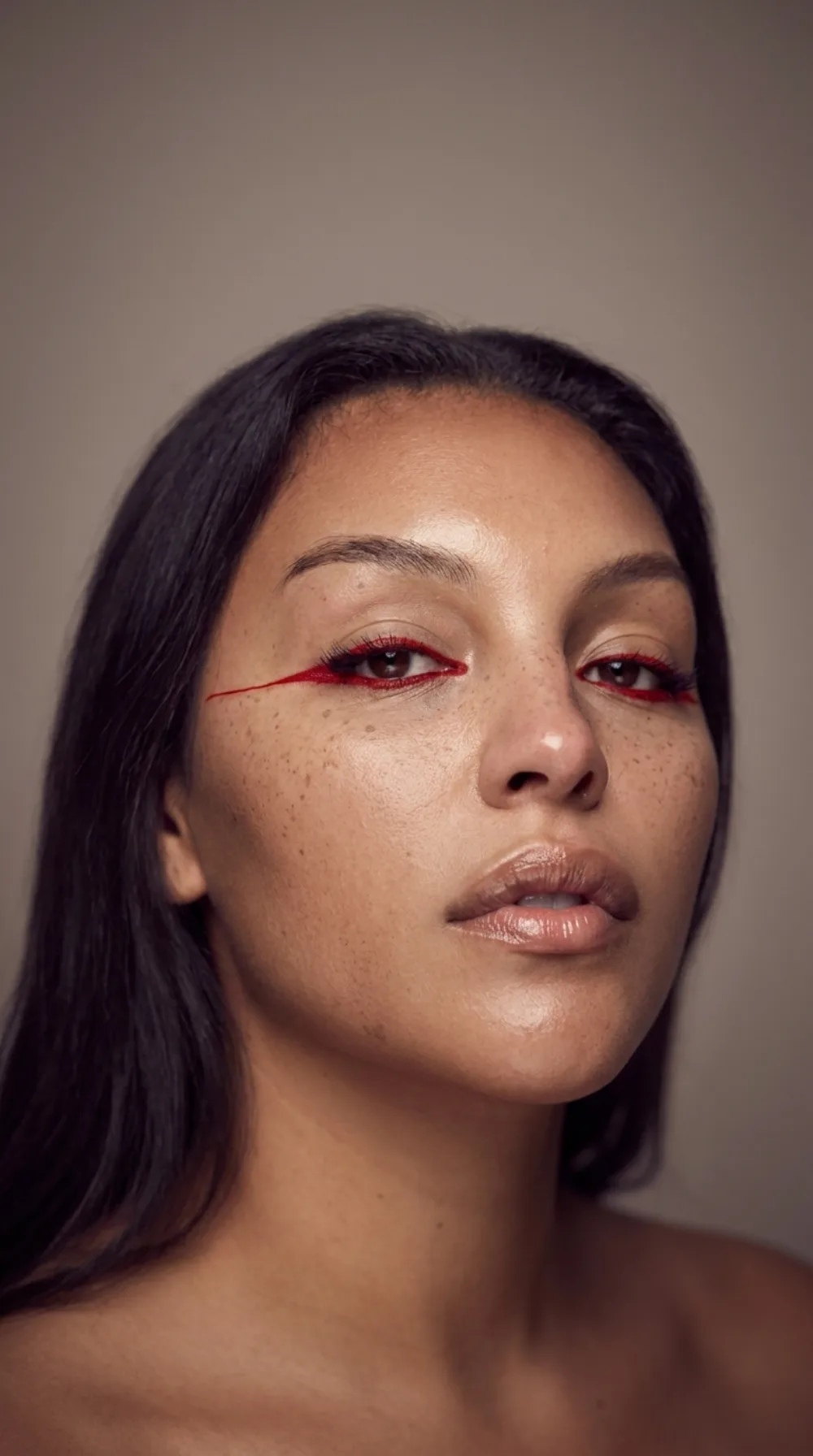 Editorial prom and ball makeup by Pucca Diana in Bacău